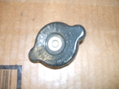 Yamaha Apex LTX GT 2009 tapa, radiador, P/N 22W-12463-00-00 o 4FL-12462-00-00 Foto 1 de 3