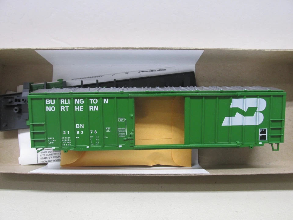 Athearn HO Scale BN Burlington Northern 50' Railbox Boxcar #219332 Kit NOS 5524