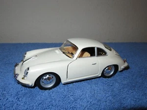 1961 PORSCHE 356B COUPE HARDTOP IVORY BBURAGO 1:24 OPENING REAR ENGINE & DOORS - Picture 1 of 9