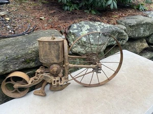 Vintage Iron Age Seeder Combo Culivator Like Planet Jr "working condition" - Picture 1 of 24