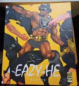 *MANO ROTTA* Trappola Giocattoli Statua Originale Eazy-He -UNBOX Industries Oakland Raiders - Foto 1 di 24