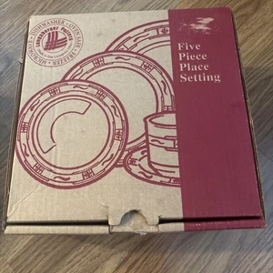 Longaberger Woven Traditions Red 5 Pc Piece  Place Setting New In Box WOW - Picture 1 of 4