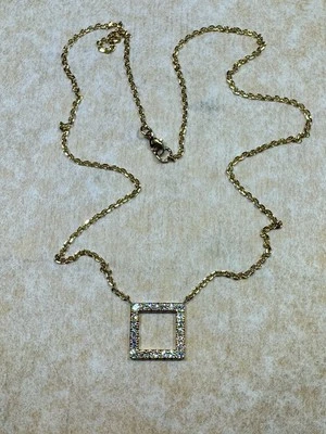 Collar Cuadrado Oro Amarillo 18K Diamantes Blancos Naturales, Regalo Amor Foto 1 de 3