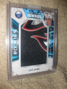 2022-23 Black Diamond Jack Quinn Rookies Team Logo Jumbos #RTL-JQ Buffalo Sabres - Imagen 1 de 2