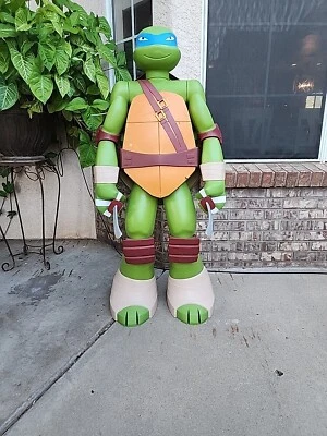 Teenage Mutant Ninja Turtles Leonardo TMNT Collosal Jakks Pacific Big Figs 48.5" Foto 1 de 4