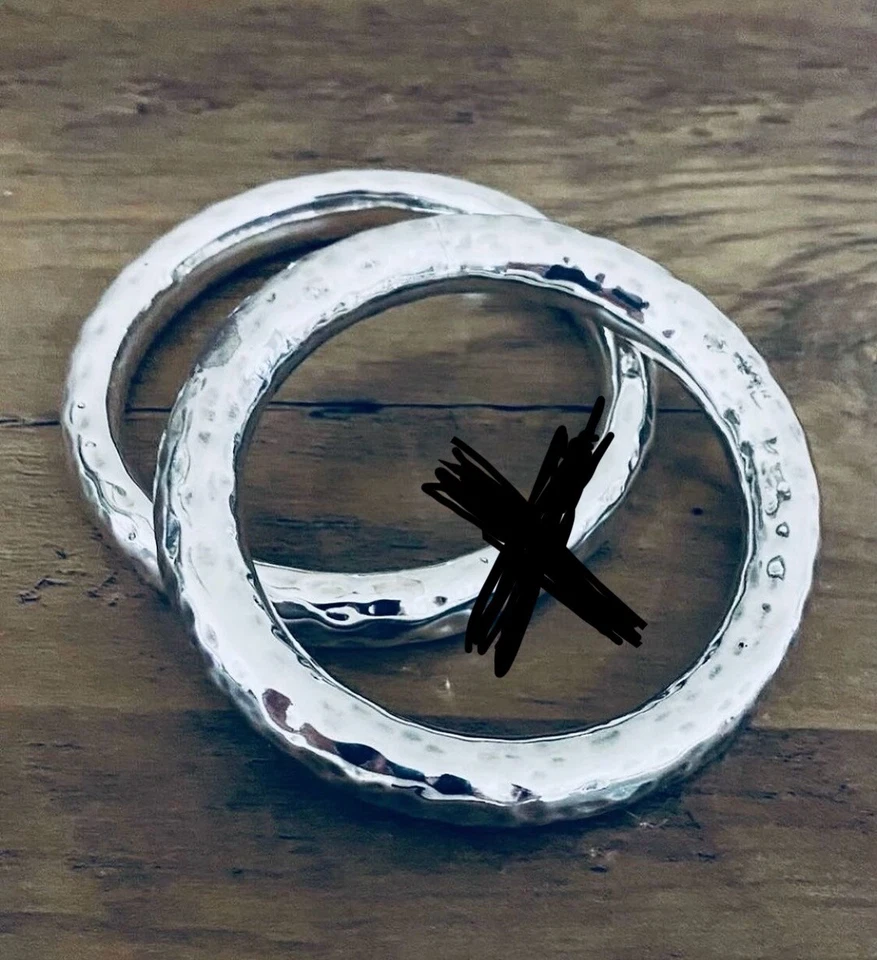 Brazalete grueso martillado de ley Foto 1 de 1