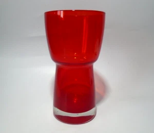 Vintage 18cm Riihimaen Lasi Red Vase, Tamara Aladin - Picture 1 of 4