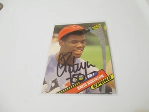Tarjeta de baloncesto autografiada 1993 Topps David Robinson de los San Antonio Spurs - Imagen 1 de 2