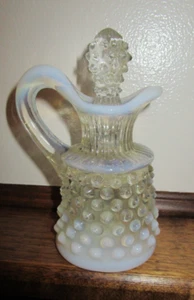 Vintage FENTON Moonstone OPALESCENT Hobnail Glass CRUET & STOPPER Hand Made USA - Picture 1 of 24