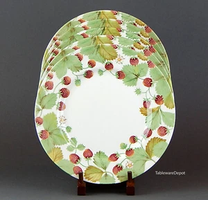 Royal Stafford WILDBERRY: Set of 2 Dinner Plates, SUPERB+ Condition Strawberries - Picture 1 of 3