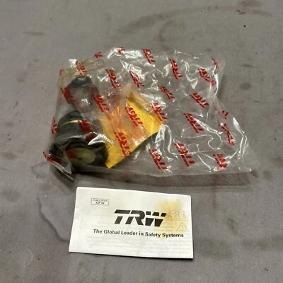 NEW TRW BALL JOINT JBJ1017 FOR 03-05 FORD CROWN VIC, LINCOLN TOWN CAR - Image 1 of 3