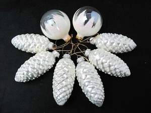 Vintage Plastic PINE CONE Christmas Tree Ornaments Set Of 6+2 glass - Picture 1 of 7