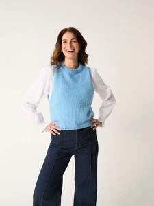 Sirdar Lofty Layer Vest knitting pattern for soft down yarn wool 10885 - Picture 1 of 6