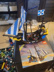LEGO 6274 Caribbean Clipper 1989 Bluecoat Ship w Sails Cannons Minifigs COMPLETE