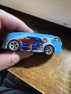 2011 Hot Wheels   Haulin' Gas Superman Alex Ross DC Comics Loose - Image 1 of 4