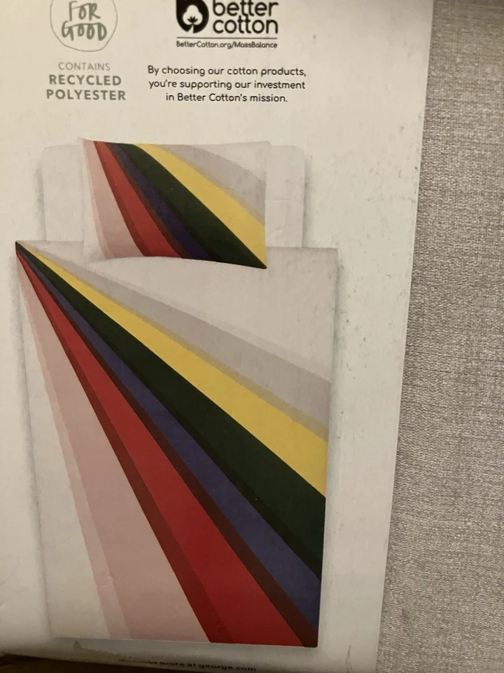 MULTICOLOURED REVERSIBLE SINGLE DUVET COVER BNWT ONLY £7.99 - Image 1 of 4