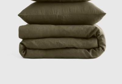 NUEVO CON ETIQUETAS JUEGO FUNDA NÓRDICA DOBLE LINO EUROPEO QUINCE POLVORIENTO OLIVA VENDIDO RET. $150 Foto 1 de 4