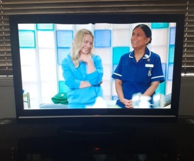 Techwood 22" Freeview Ready Full HD LCD TV #22884 *Faulty DVD Player & Remote* - Image 1 of 4