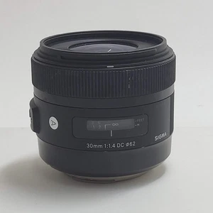 Sigma 30mm f/1.4 DC HSM Art Canon EF Mount - Bild 1 von 4
