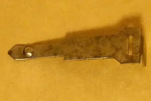 Marx Lionel American Flyer O-gauge coupler tab+slot, style 3,  from tinplate car - Picture 1 of 5