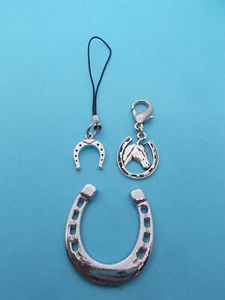 LOVELY HORSE SHOE CHARMS - CLIP ON AND A BLACK LANYARD 2 ITEMS NEW # A 82 - Picture 1 of 11