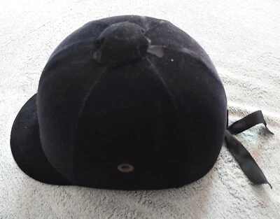 Samt Reithelm schwarz Größe 57 / 7 Dressurhelm Reiten Helm  - Bild 1 von 4