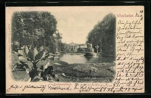 Relief-AK Wiesbaden, Kurhausanlagen mit Wasserspiel 1899  - Picture 1 of 2