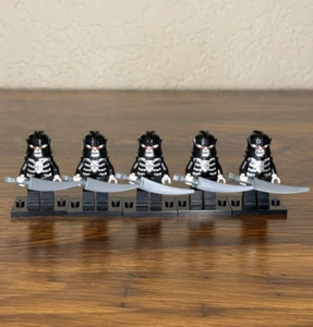 Lego Castle Fantasy Era Skeleton Warrior cas330 Minifigures (7009 852132) - Picture 1 of 4