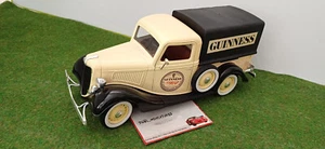FORD V8 PICK UP 1936 bâche haute GUINNESS crème/noir 1/19 no 1/18 SOLIDO voiture - Imagen 1 de 8