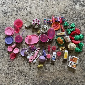Barbie anni 90 accessori cucina vari piatti utensili cucina - Foto 1 di 6