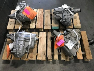 2013 Infiniti QX56 Transfer Case 156k OEM - Image 1 of 3
