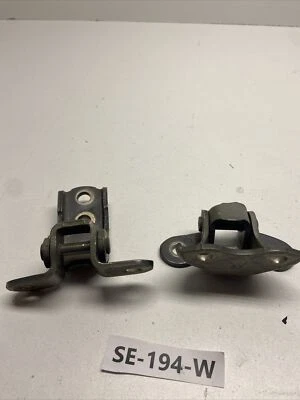 Juego de bisagras de puerta delantera derecha Toyota Corolla 2010- OEM Foto 1 de 4