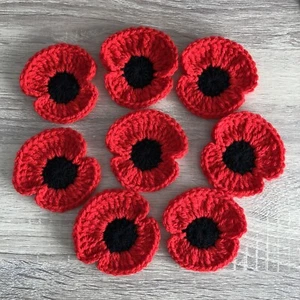 8 NEW HANDMADE CROCHET FLOWERS POPPY SIZE 2.5 INCHES RED - Picture 1 of 3