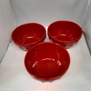 Cucina Vita Set of 3 Red Ceramic Ridge 4 Cup Capacity Bowls - Picture 1 of 4