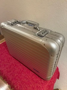Maletín piloto Rimowa Topas 23L plateado - Imagen 1 de 17
