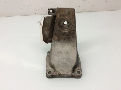 2006-2010 BMW M5 M6 S85 Engine Motor Mount Bracket Right OEM Used - Image 1 of 4