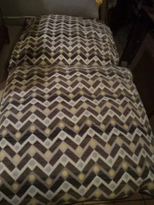 Paar blau gelbe Druck Kissen / Dekokissen 18 x 18 - Bild 1 von 3