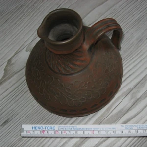 Vase Krug mit Henkel Handarbeit getöpfert Keramik Deko Zierobjekt Landhaus - Bild 1 von 3