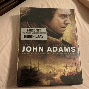 John Adams 3 Disc Set - Epic 7 Part Miniseries from HBO FIlms - NEW - Foto 1 di 3
