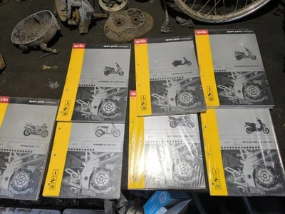 8 Manuale Di Officina originale Aprilia Moto - Immagine 1 di 3