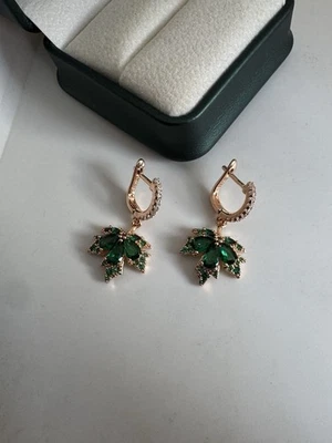 Wunderschöne 585RGgestempelte 14K rolled RoséGold,Ohrringe,Smaragd,5.4 G.Neu - Bild 1 von 4