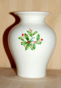 Lenox Holly Vase Medium 5.5" x 4" New No Box - Picture 1 of 4