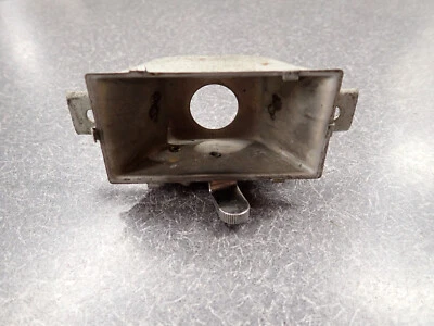 63 64 65 Buick Riviera Rear Console Light Housing 1963 1964 1965 Courtesy Light - Image 1 of 4