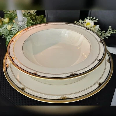 Mikasa Golden Shell Vegetales Redondo Cuenco y Plato de Picar Redondo - Juego de 2 Piezas Foto 1 de 4