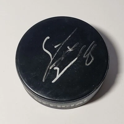 Steve Bernier Vancouver Canucks Signed NHL Autograph Auto Puck IN PERSON - Image 1 of 2