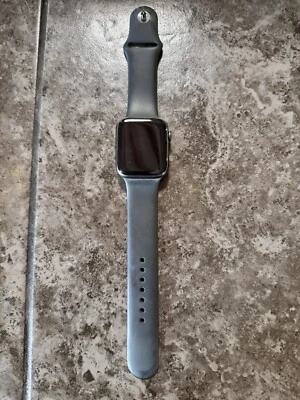 Умные часы Apple серии 5 выпуск 44 мм черный титан - MWQR2LLA - Изображение 1 из 3