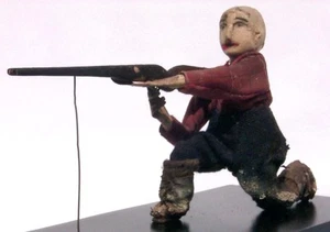 Rifleman from an extraordinary collection of hand carved figures. - Picture 1 of 9