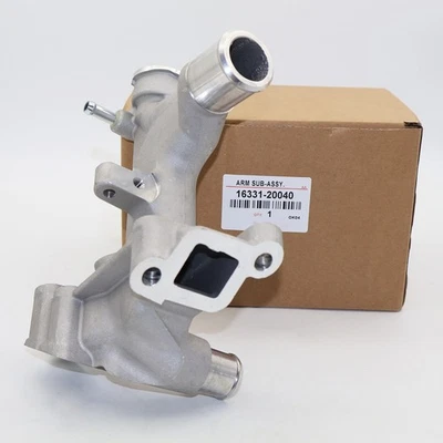 New Engine Coolant Outlet 16331-20040 For Toyota Camry Sienna Avalon Foto 1 de 4