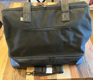Beis Traveler The Weekender Black Travel Bag Duffel New/No Tags - Picture 1 of 11