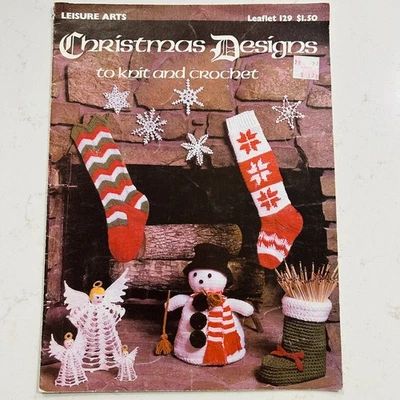 Leisure Arts Christmas Designs to Knit Crochet Pattern Booklet Stockings Decor - Image 1 of 4